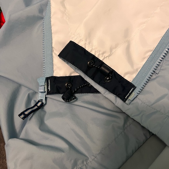 Men’s Packable Windbreaker with Adjustable Hem - Picture 8 of 9